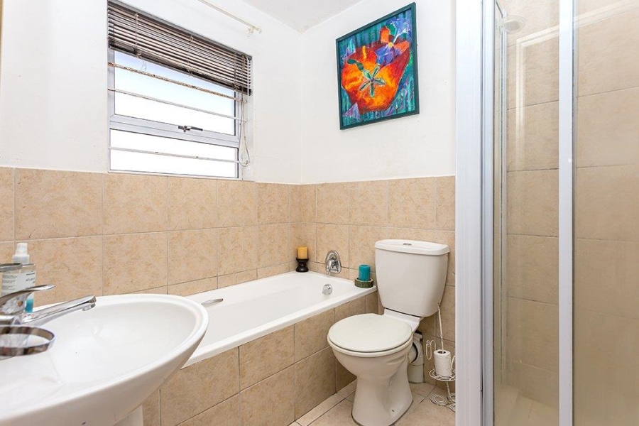 2 Bedroom Property for Sale in Table View Western Cape